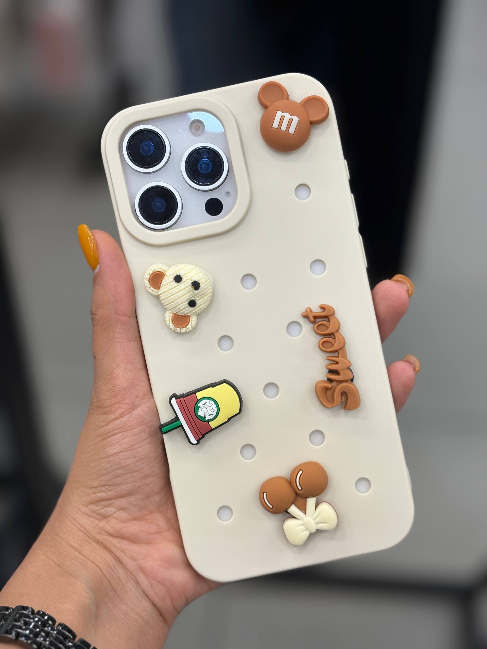 قاب کرمی و پینترستی ایفون